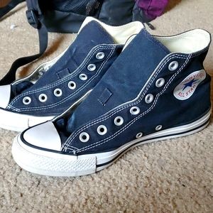 COPY - womens Black hightop chuck taylor converse size 8 without laces